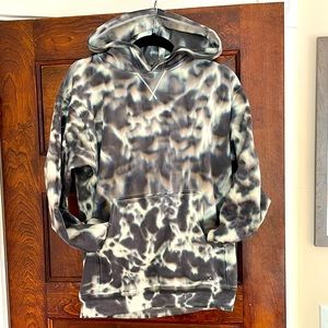 lululemon “all yours hoodie” size 6 boyfriend fit *dye